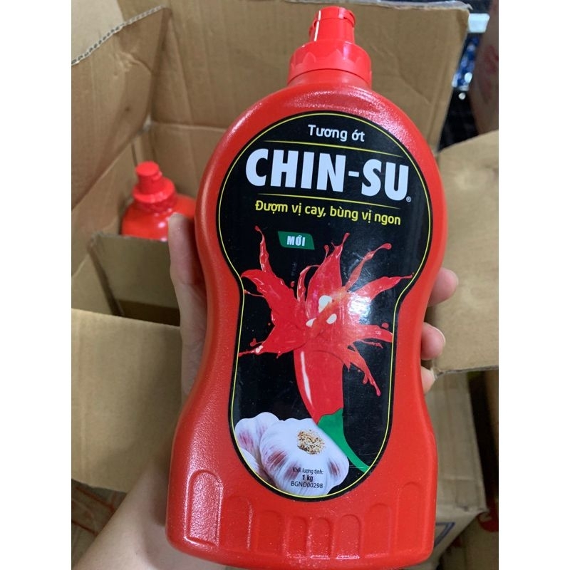 (Date mới 2026) Tương ớt Chinsu siêu siêu to chai 2kg (phiên bản giới hạn)