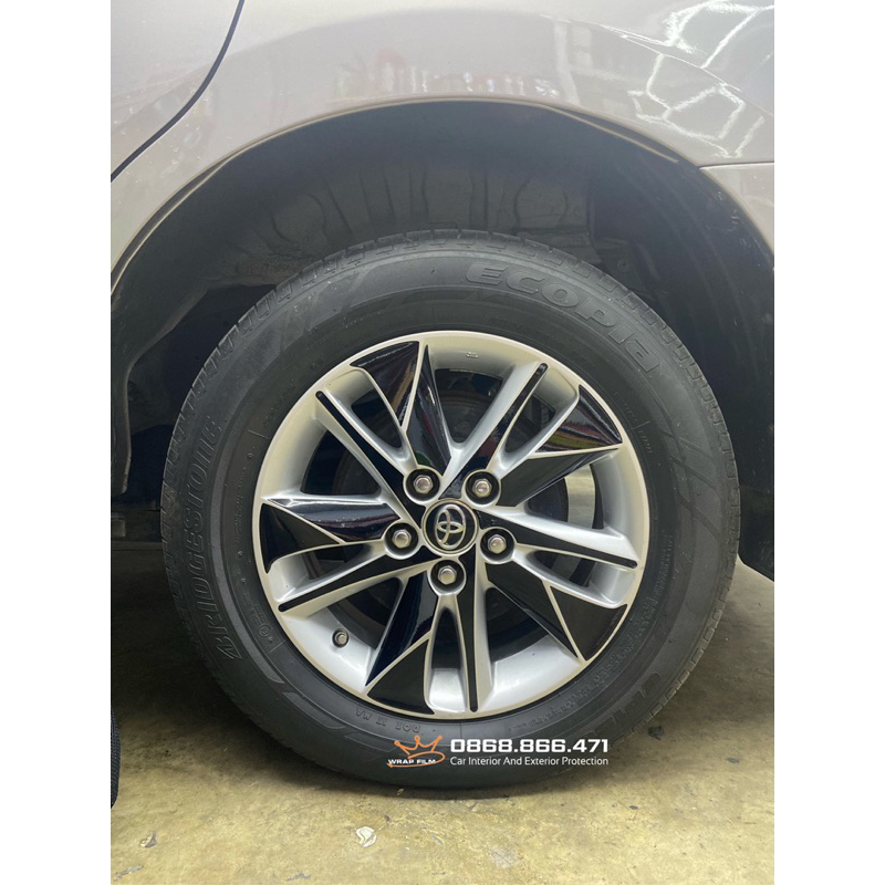 Decal dán mâm Innova