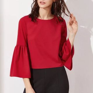 Áo kiểu croptop trẻ trung, năng động vải lụa satin mềm, mịn, thoáng mát