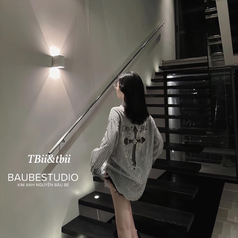Áo Sơ Mi Nữ Chữ Thập Kẻ Sọc Đen Dáng Rộng Unisex Thoáng Mát | BigBuy360 - bigbuy360.vn