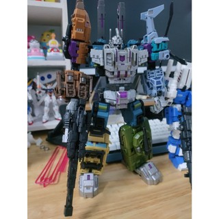 Mô hình transformers Iron factory Bruticus