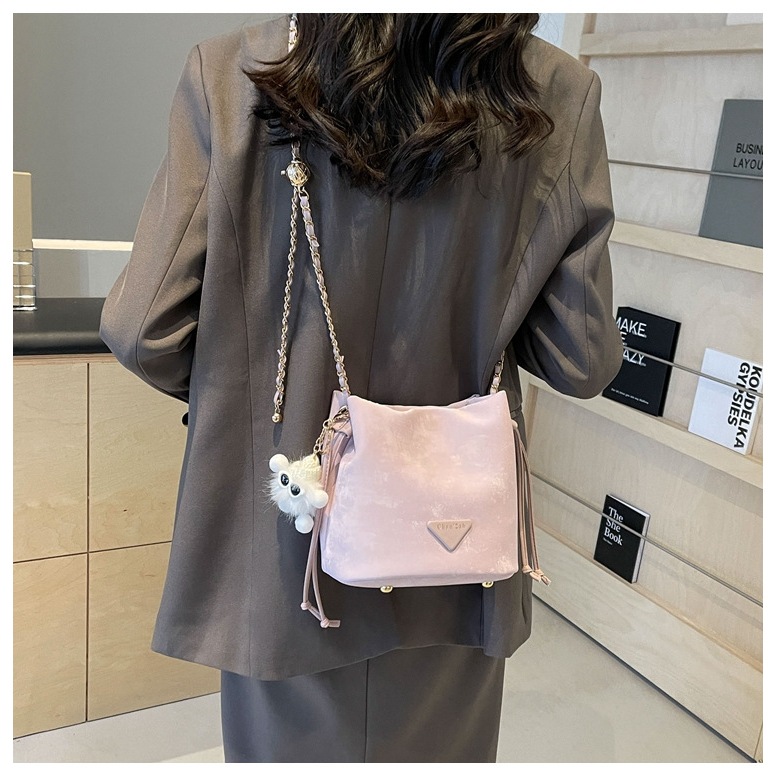 Túi Xách Nữ Đeo Chéo Đeo Vai Dáng Bucket Mix Móc Gấu Xinh Xắn Đi Tiệc Đi Chơi Sang Chảnh MIQI BAG TX-105 | BigBuy360 - bigbuy360.vn