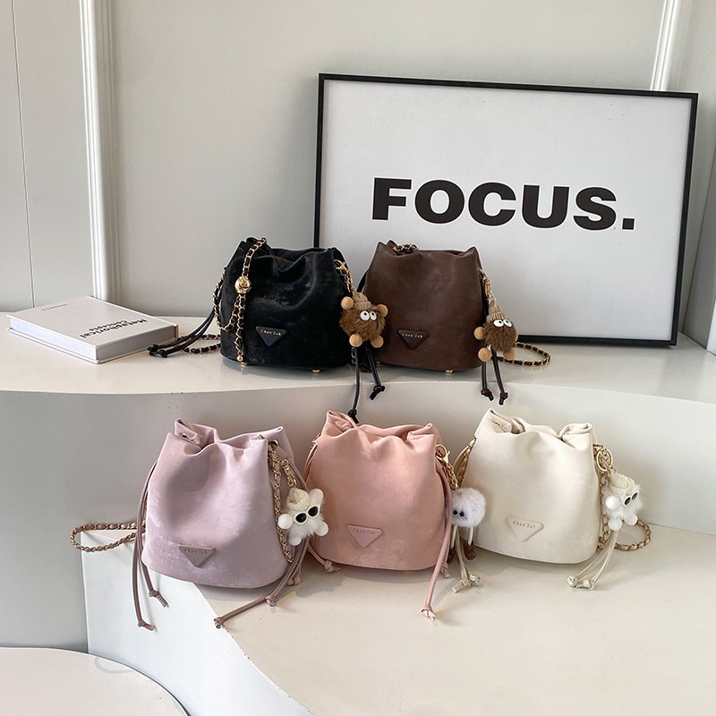 Túi Xách Nữ Đeo Chéo Đeo Vai Dáng Bucket Mix Móc Gấu Xinh Xắn Đi Tiệc Đi Chơi Sang Chảnh MIQI BAG TX-105 | BigBuy360 - bigbuy360.vn