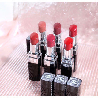 Son thỏi 𝘾𝙝𝙖𝙣𝙚𝙡 Rouge Coco Bloom full box