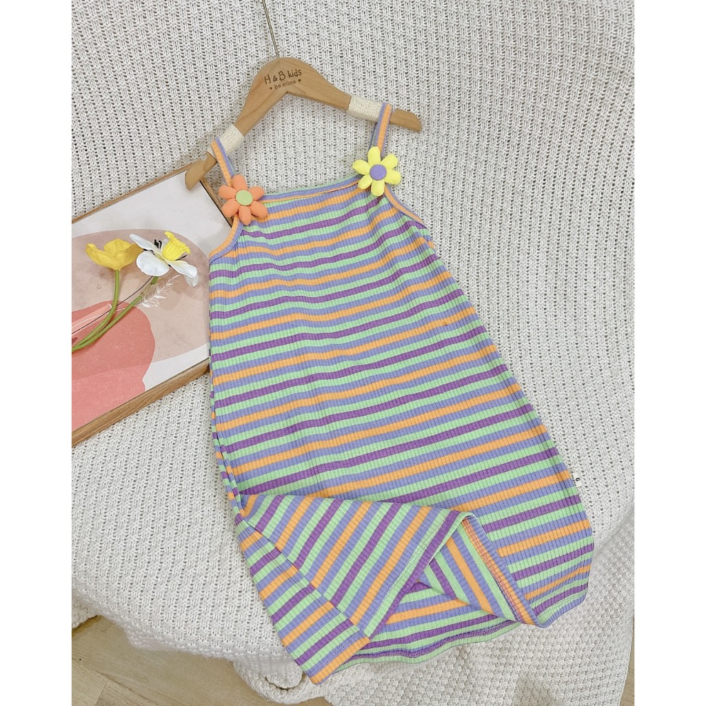 Váy body 2 dây mềm đính hoa xốp trước ngực cho bé yêu