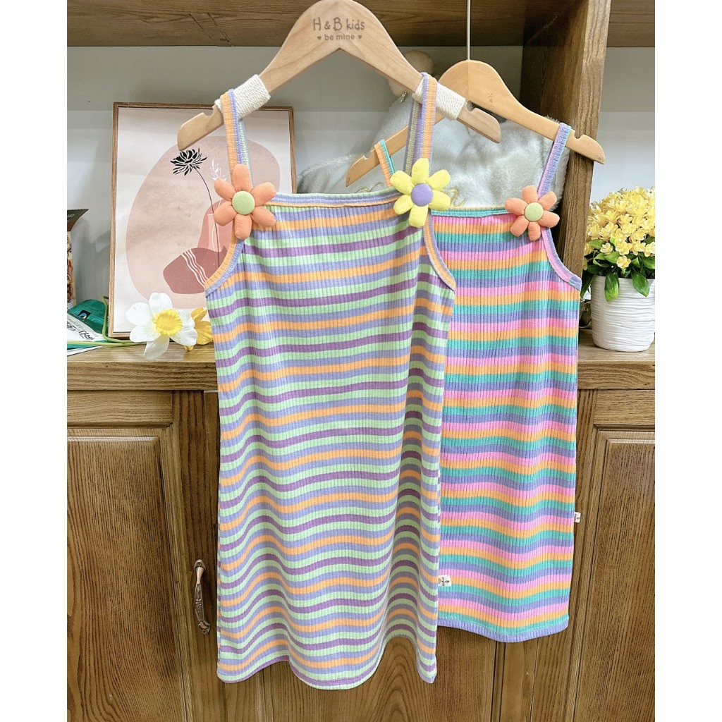 Váy body 2 dây mềm đính hoa xốp trước ngực cho bé yêu