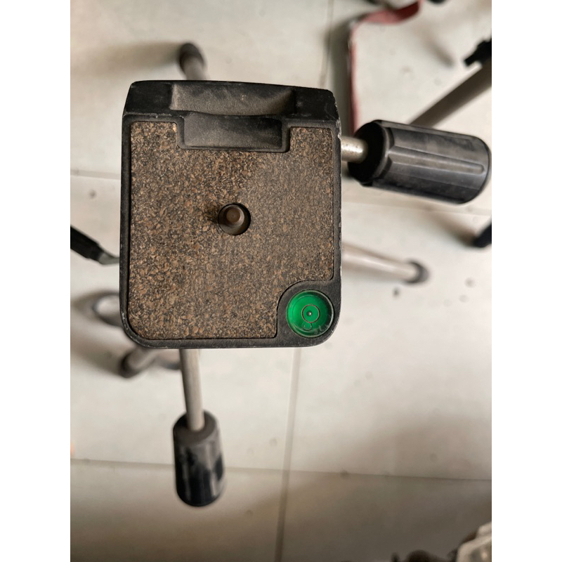 Velbon super Ace made in Japan cho các bàn tay cơ bắp..