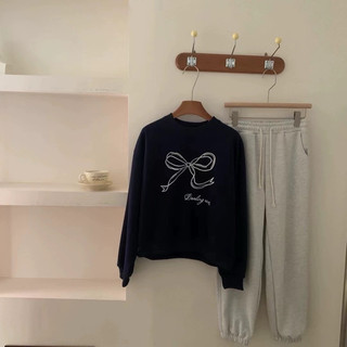 Áo Sweater Thêu Nơ Embroidered Bow
