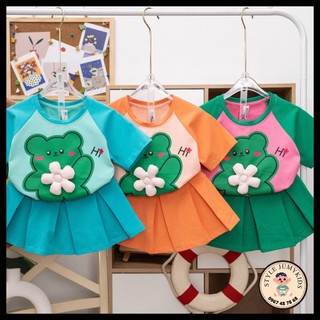 Set váy bé gái 10-27kg, họa tiết gấu dễ thương kèm bông hoa đính nổi cao cấp, chất vải thun cotton chính phẩm mềm mượt.