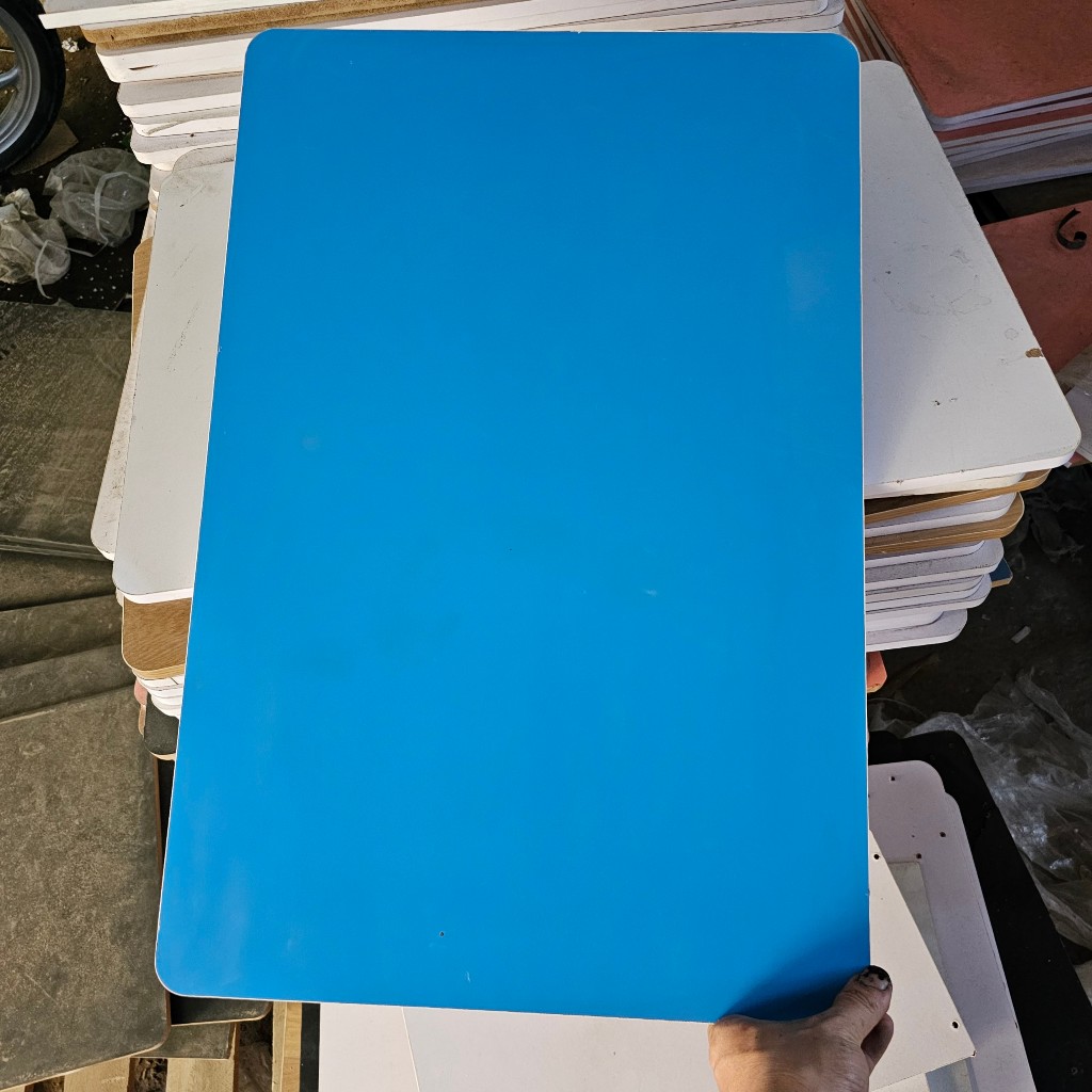 Bàn học gấp gọn mini mặt gỗ chân nhựa thông minh ngồi bệt để giường laptop xếp gọn kích thước 40x60x28cm hiện đại | BigBuy360 - bigbuy360.vn