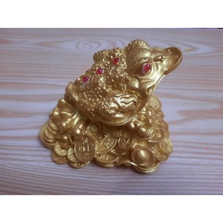 Tượng đá đúc cóc vàng