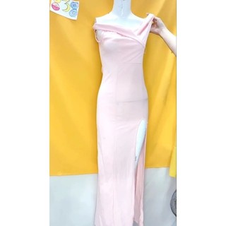 đầm body xẻ tà. S838
