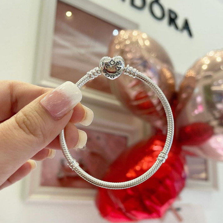 Vòng tay bạc Pandora Moments Heart Clasp Snake Chain Bracelet