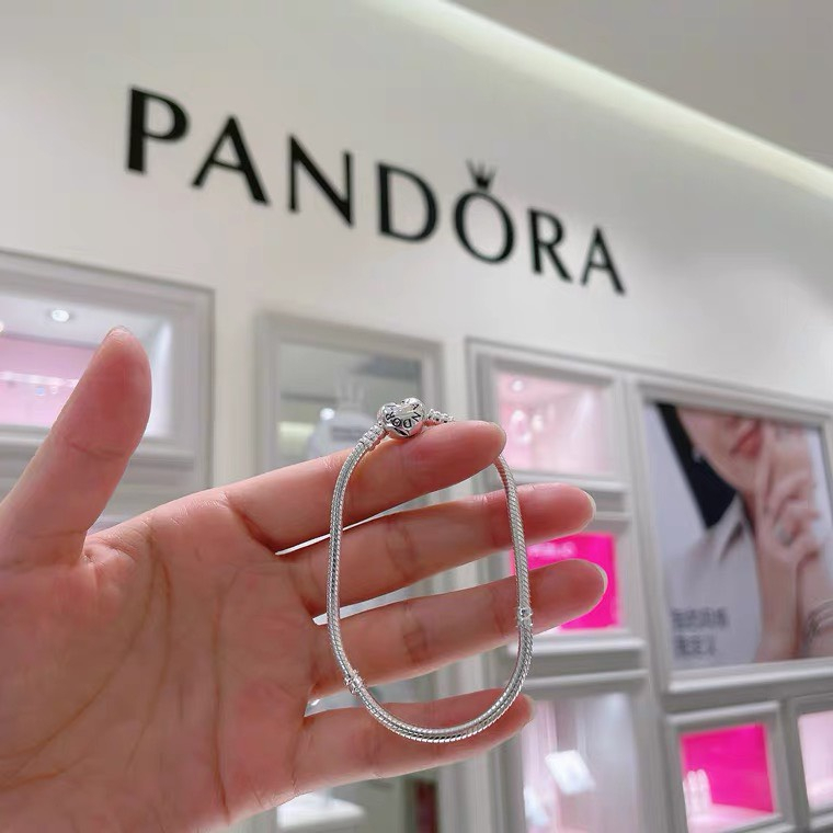 Vòng tay bạc Pandora Moments Heart Clasp Snake Chain Bracelet