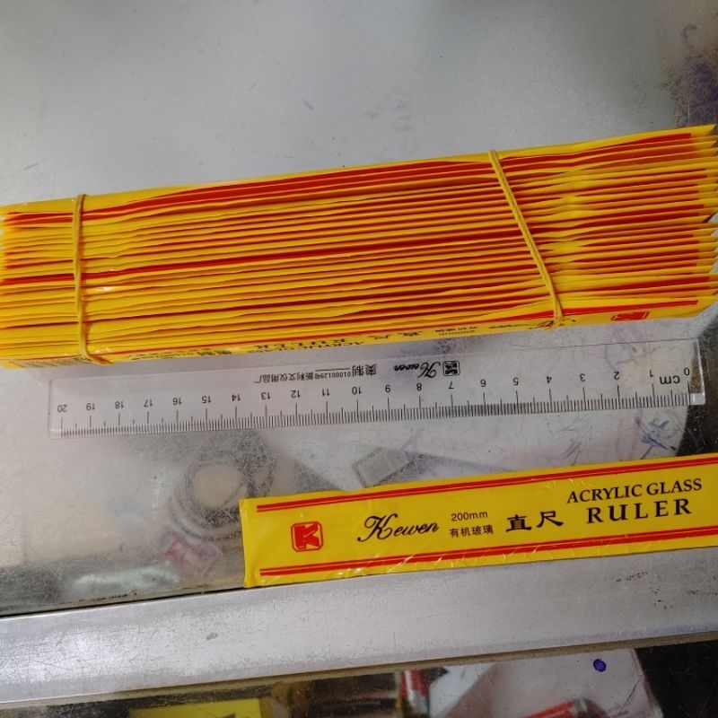 thước kẻ cứng trong 20cm