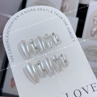 Nail box tráng gương ánh trắng phối nơ
