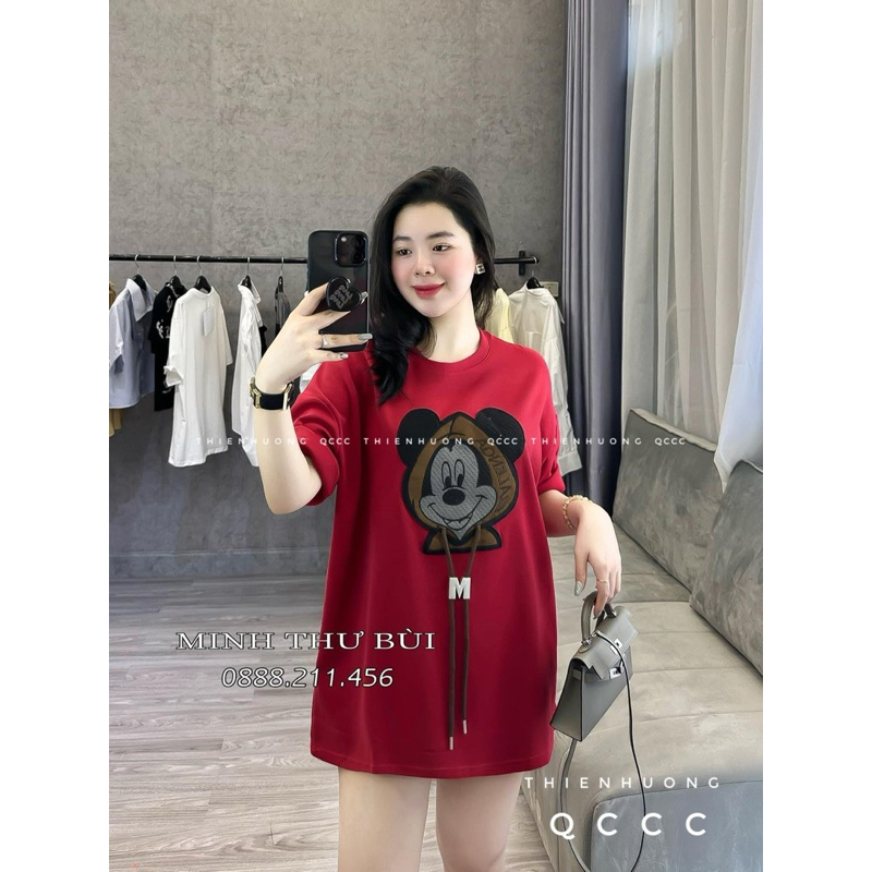 Phông mickey đỏ form rộng Bui Lan Anh