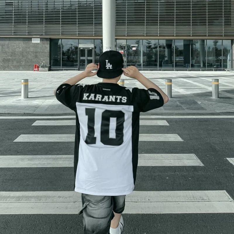 Áo thun tay lỡ phối đá banh số 10 cổ tim chất cotton co dãn Form 40-75kg, áo phông nam nữ phối bóng rổ hot trend 2024