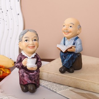 Tượng ông bà đọc sách, uống trà, quà tặng ý nghĩa cho ông bà ba mẹ rất ý nghĩa