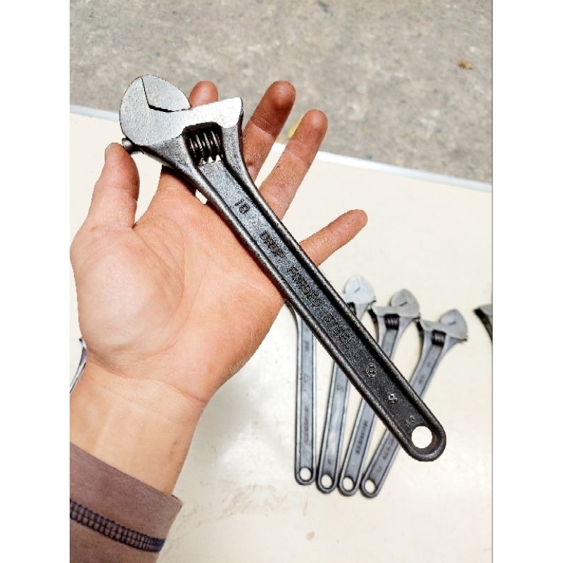 Mỏ lết misubishi 250mm