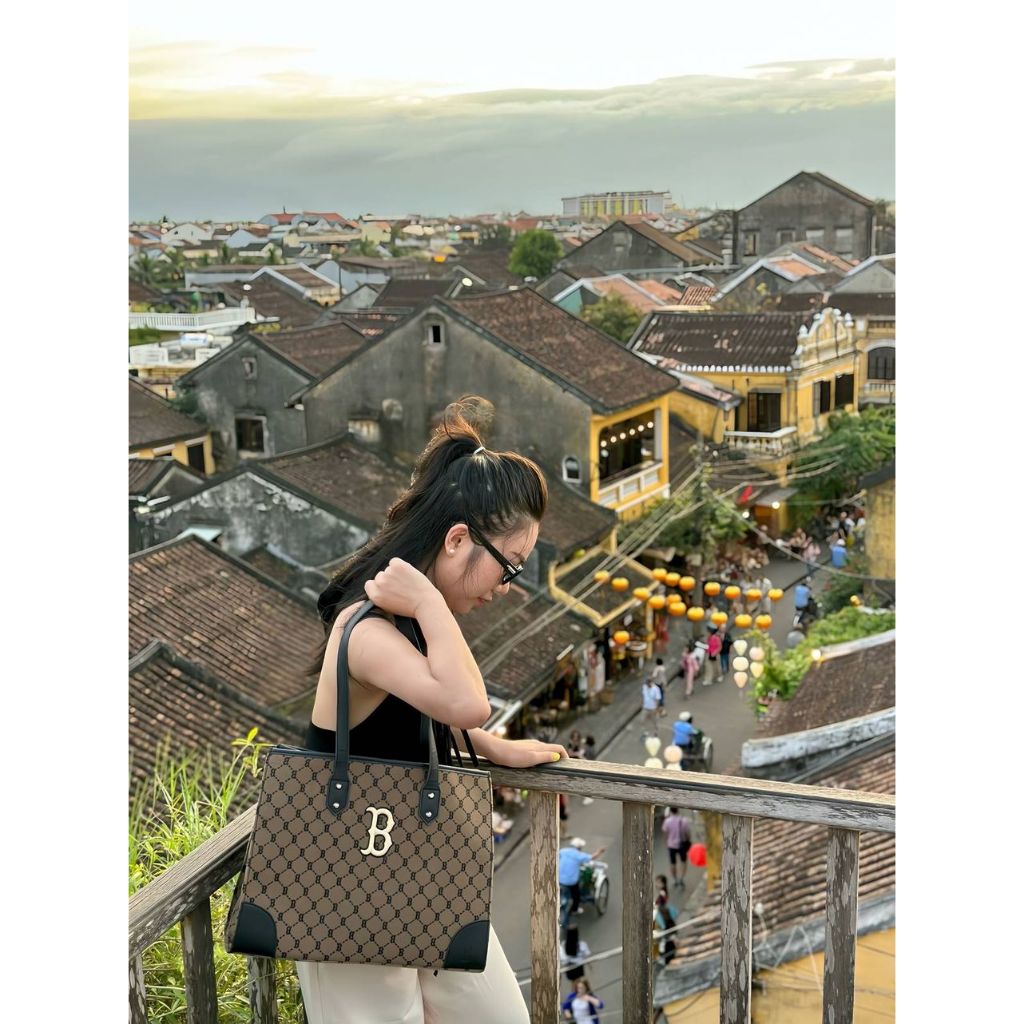 Set Áo Cổ Yếm Thiết Kế Khoét Lưng Kèm Quần Ống Suông Cổ Điển E.S.T | SE23 029