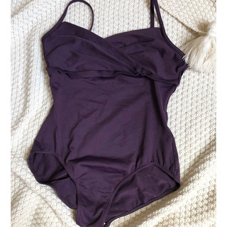 2hand- swimsuit/bodysuit/đồ bơi 1 mảnh liền thân bikini màu tím than một mảnh