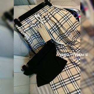 Set quần kẻ áo quây