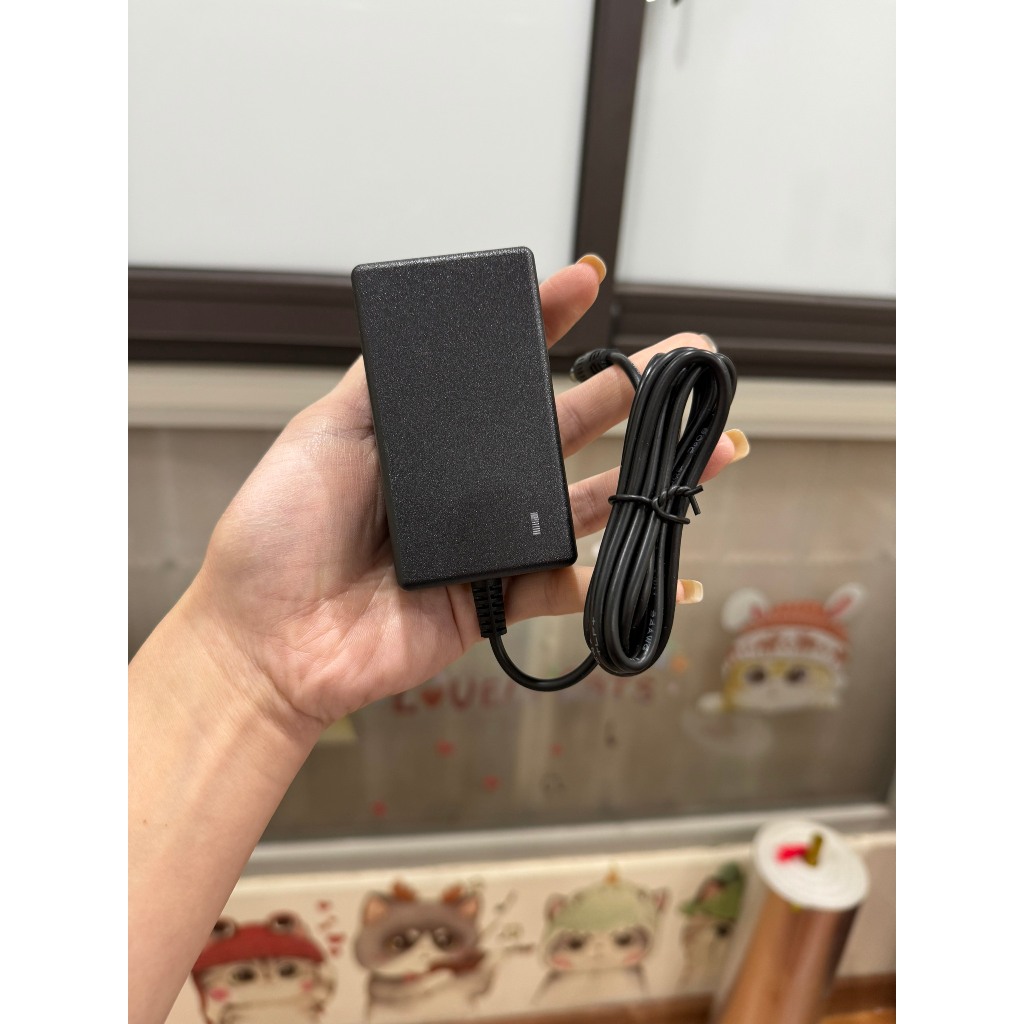 NGUỒN SẠC MÁY HÚT BỤI CẦM TAY LOCK&LOCK ENV111VOL