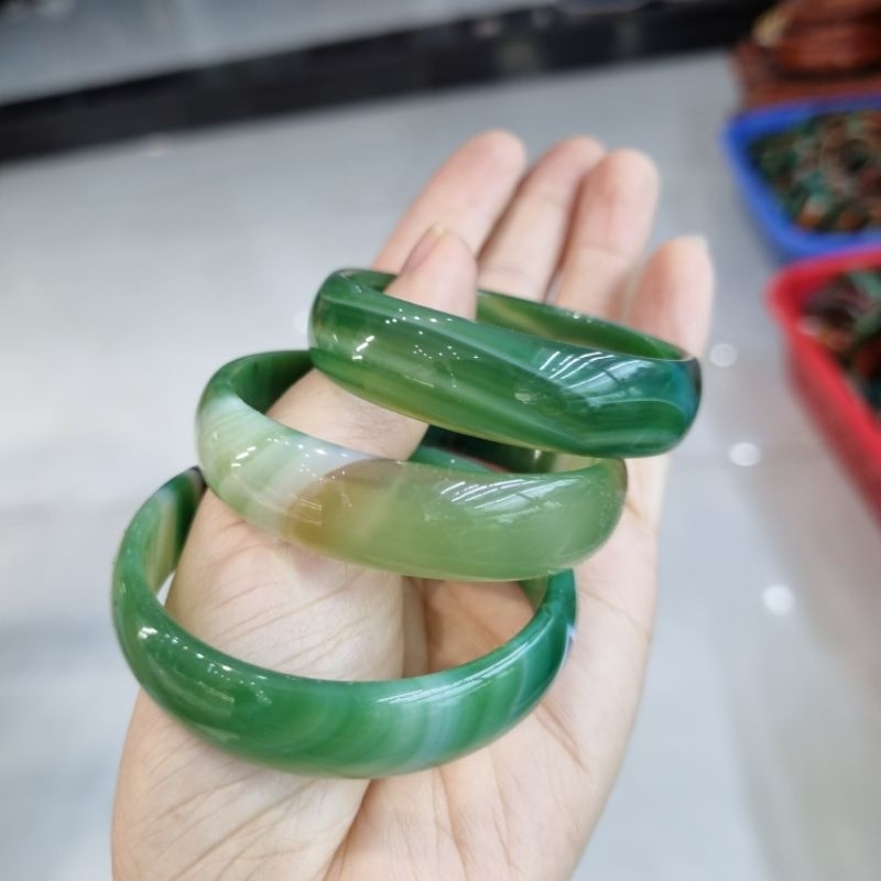 Vòng tay bản hẹ m.não xanh và đỏ cam ni 49 nhỏ