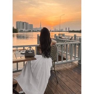 Đầm trắng cổ yếm khoét eo🎀