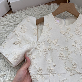 Váy gấm khoét vai 635
