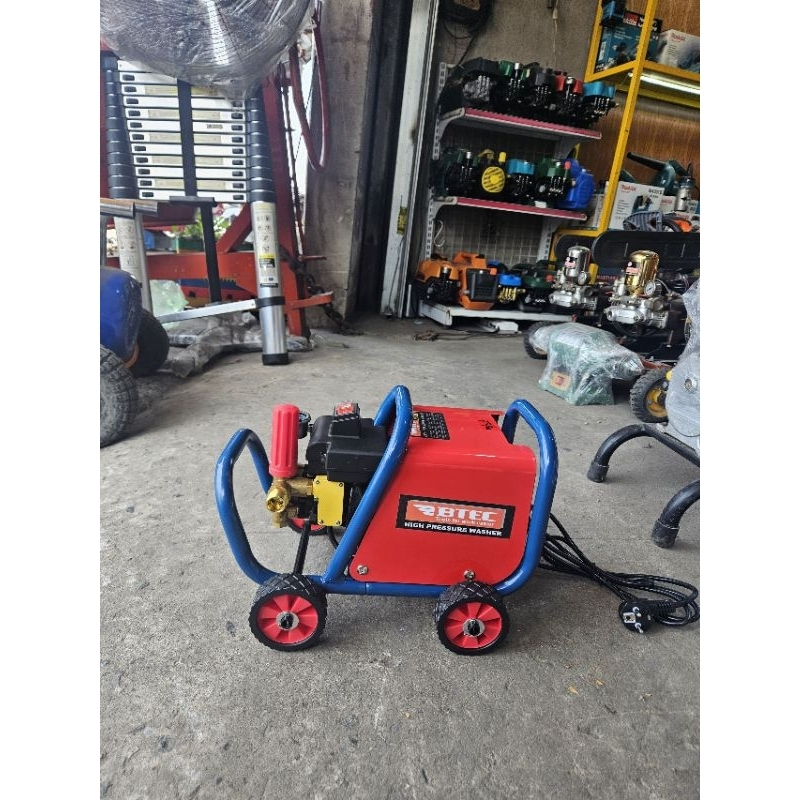 Máy rửa xe BTEC BT3000 (có chỉnh áp)