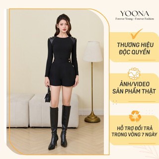 Áo cotton zip thiết kế đen basic dài tay vai đính họa tiết cúc YOONA - YD4B611