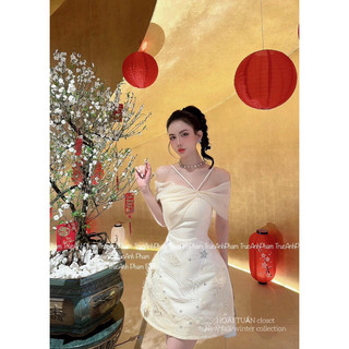 váy trễ vai tơ đính cườm