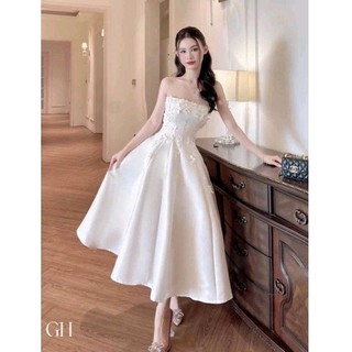 Đầm thiết kế cúp ngực dáng dài đính hoa