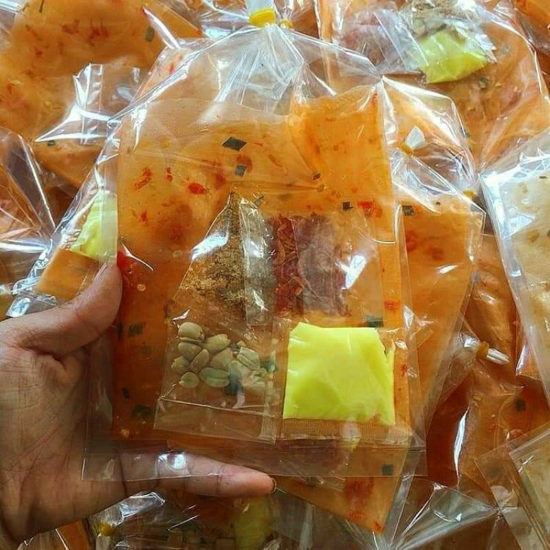 Bánh tráng dẻo tôm cuộn bơ tép hành phi đậu phộng