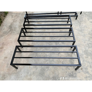 Kệ(giá) kê đồ,chậu hoa, cây cảnh, chậu rau Ban công Sân thượng(4chân), Rộng:20-25cm;Dài:70cm. hộp thép 2x2cm