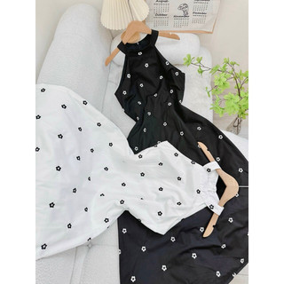 [ Có sẵn ] Đầm cổ yếm xô thêu hoa