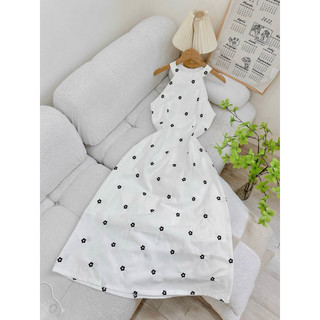 [ Có sẵn ] Đầm cổ yếm xô thêu hoa