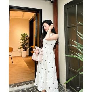 [ Có sẵn ] Đầm cổ yếm xô thêu hoa