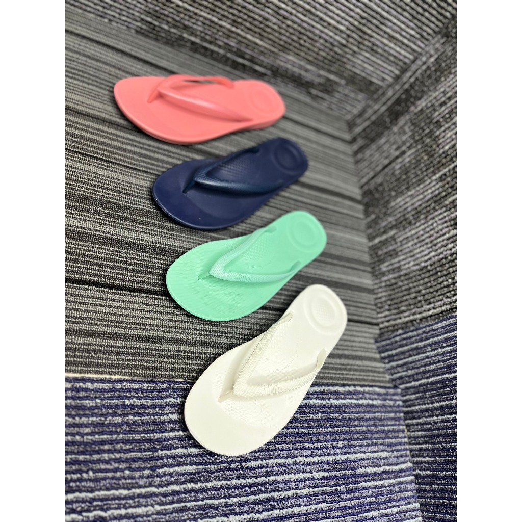 Dép Kẹp Nữ Xuất Xịn ,Dép Crocs , Dép Xỏ Ngón Nữ, Đi mưa, Đi Biển Chống Trơn Trượt Tốt, Mỏng Nhẹ, Siêu Êm