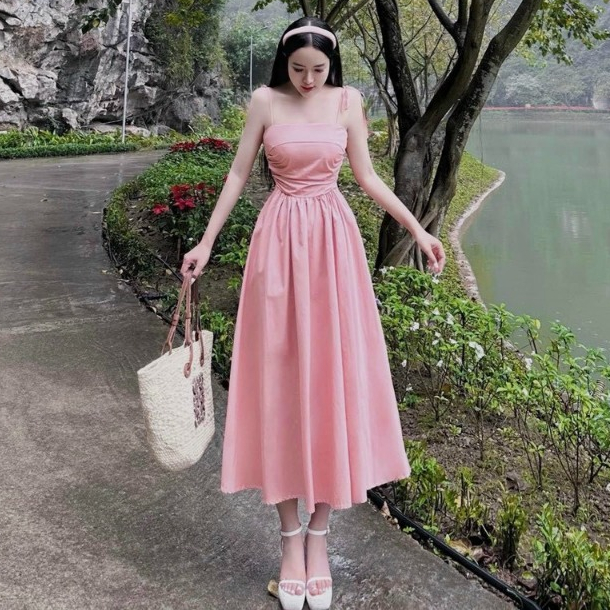 Đầm váy nữ hai dây, cúp ngực,bo chun lưng mix dáng váy xòe dài với tone màu nhẹ nhàng dành cho các nàng mặc đi biển xinh | BigBuy360 - bigbuy360.vn