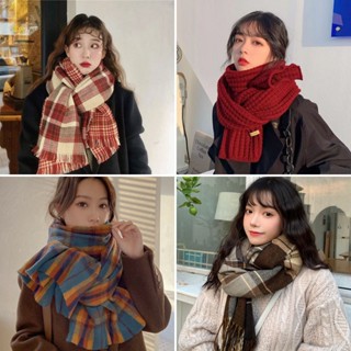Khăn quàng choàng cổ nữ mùa đông len lông cừu phong cách vitage Hàn Quốc đẹp giữ ấm áp caro đủ màu đen, đỏ, xám, xanh