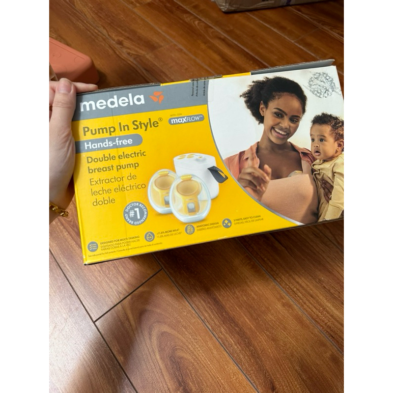Máy hút sữa Medela Pump In Style max flow handfree like new Bh 9 tháng