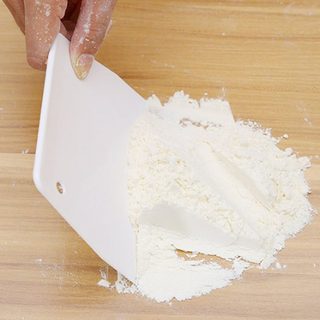 Dụng cụ cắt bột chia bột làm bánh dao cắt bột