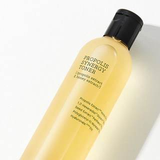 Nước cân bằng keo ong Cosrx Full Fit Propolis Synergy Toner 150ml