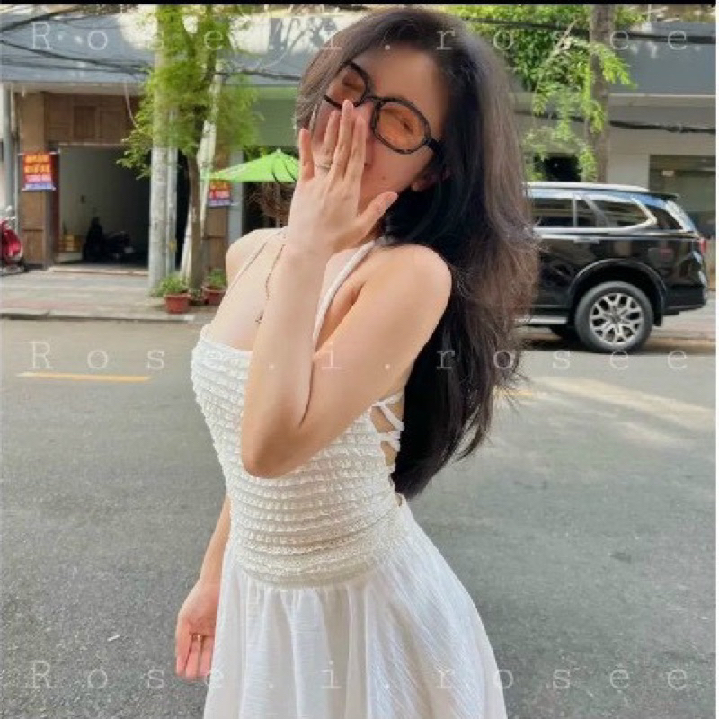 Áo Hai Dây Cổ Yếm Đan Lưng Hở Lưng