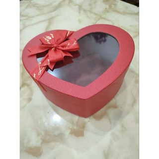 Hộp quà hình tim cao