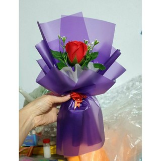 Combo Cốt hoa bó sẵn 1-3 bông hồng sáp có kèm túi kiếng và thiệp
