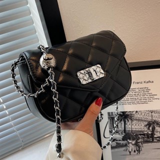 Túi xách nữ đẹp, Túi đeo chéo dây chuông khóa xoay da mềm đi chơi sang chảnh PK 688